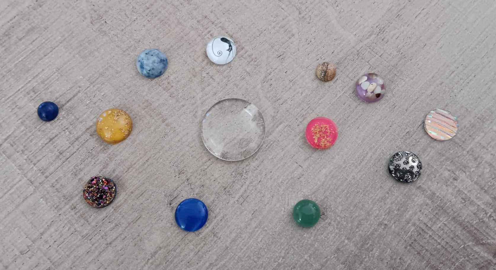 Cabochons et Pierres naturelles