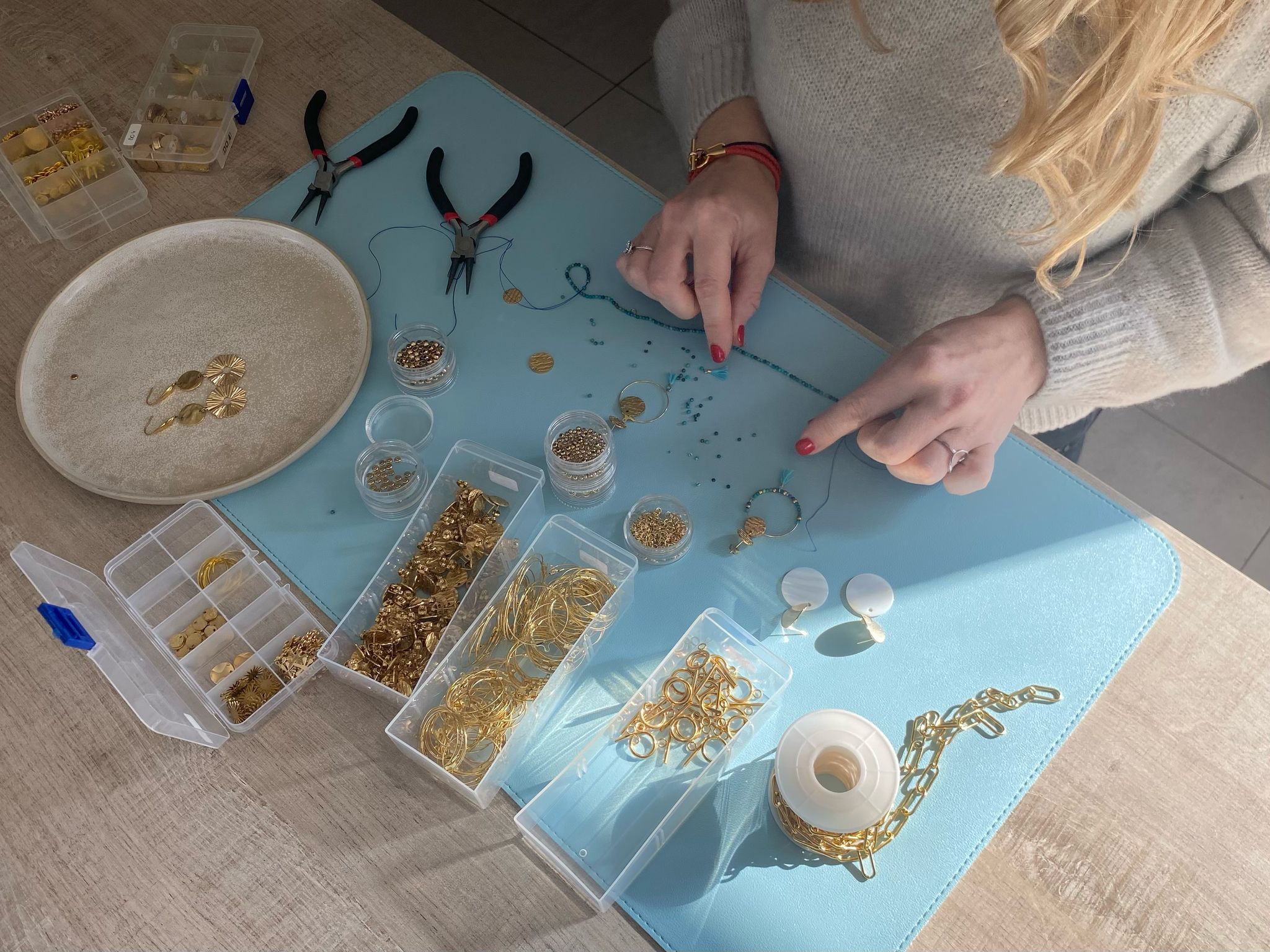 Comment bien organiser son espace de création de bijoux DIY ?