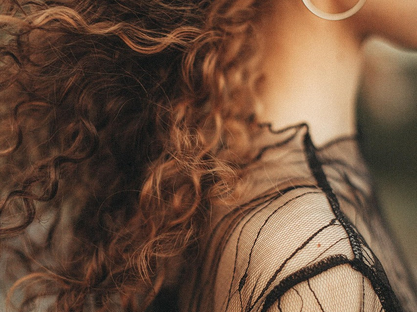 Créoles : des supports boucles d’oreilles élégants et intemporels