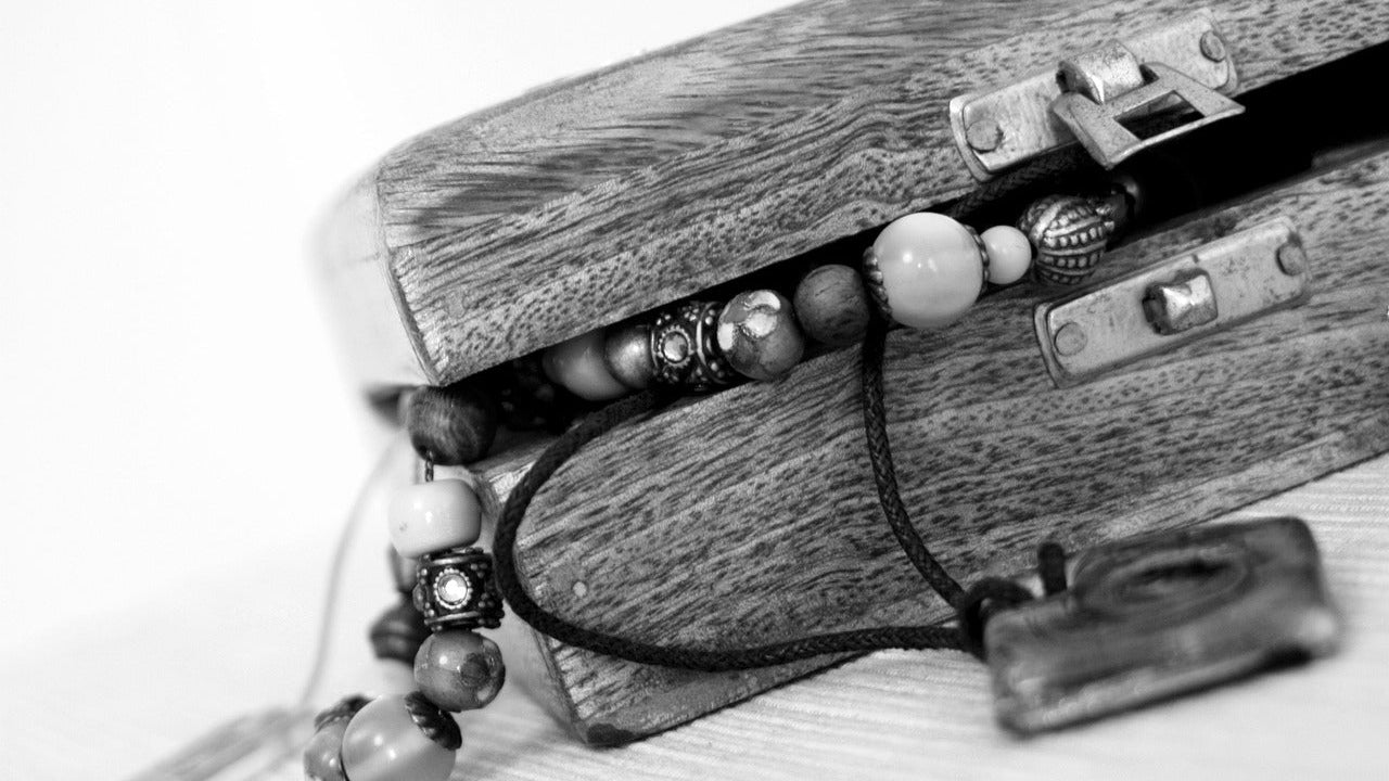 Comment entretenir ses bijoux DIY : Guide complet pour garder vos bijoux DIY éclatants