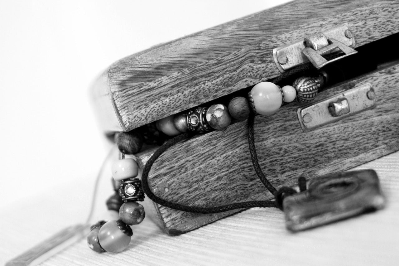 Comment entretenir ses bijoux DIY : Guide complet pour garder vos bijoux DIY éclatants