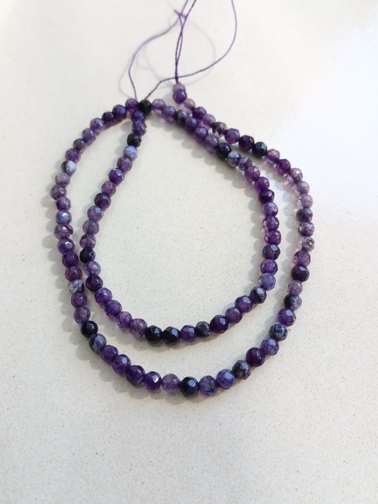 Perles rondes facettées agate naturelle violette - 4mm
