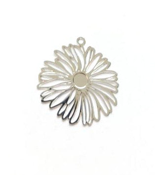 Estampe filigrane fleur - 26x25 mm