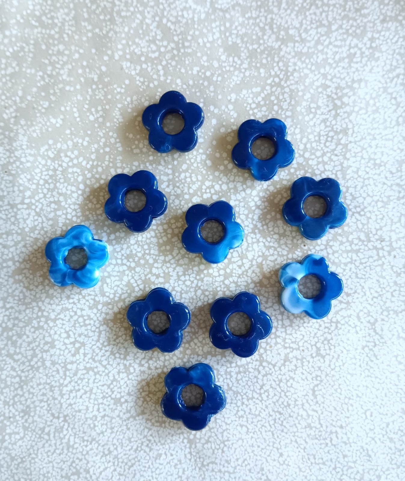 Perle fleur acrylique - 14 mm