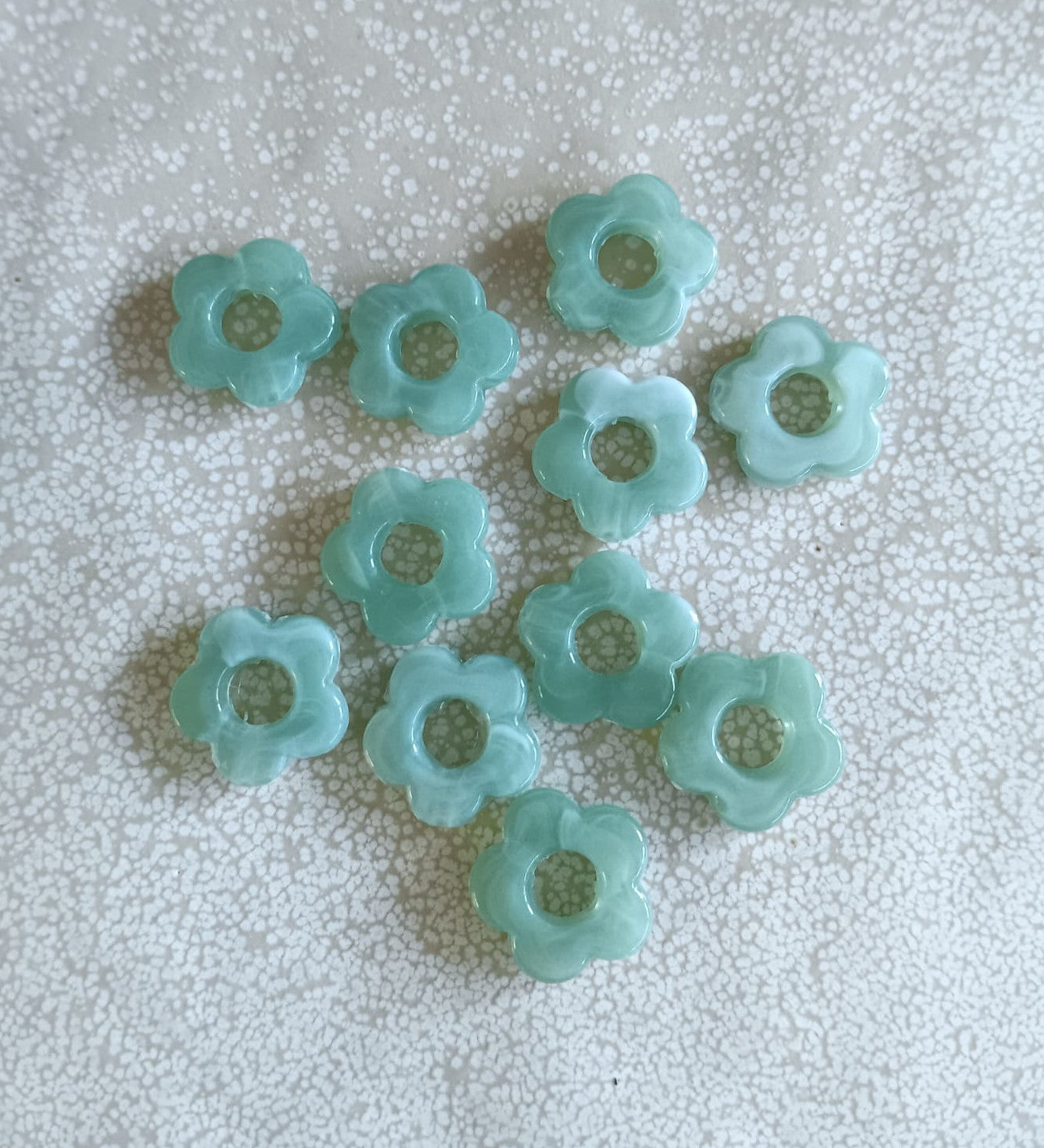 Perle fleur acrylique - 14 mm
