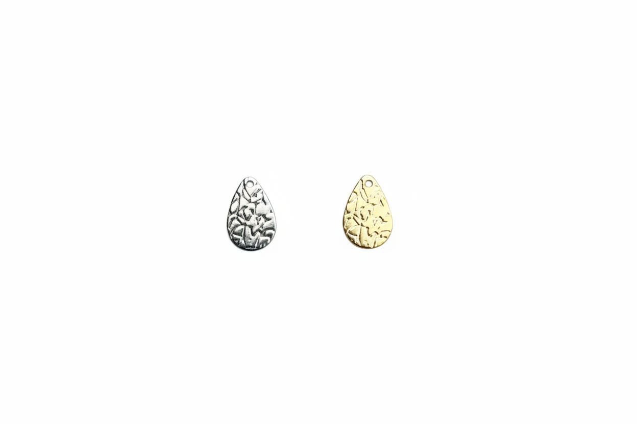 perlesetcreationbijoux - breloque goutte martelée en acier inoxydable argenté et doré de 16x11 mm