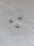perlesetcreationbijoux - perle lettre N en acrylique blanc et noir de 7 mm