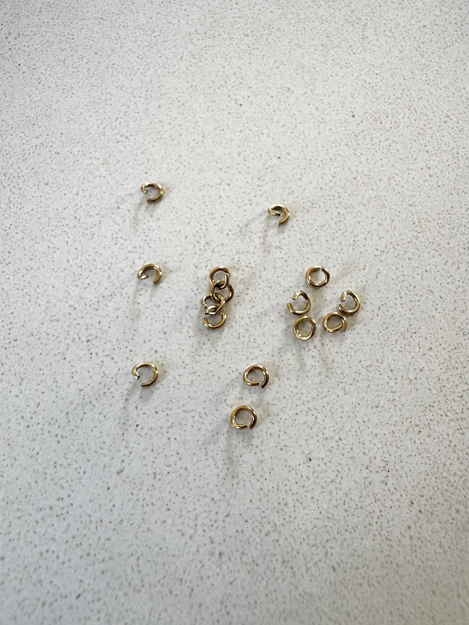 perlesetcreationbijoux - anneaux de jonction ouverts en acier inoxydable 304 doré PVD 18K de 3x0,6 mm