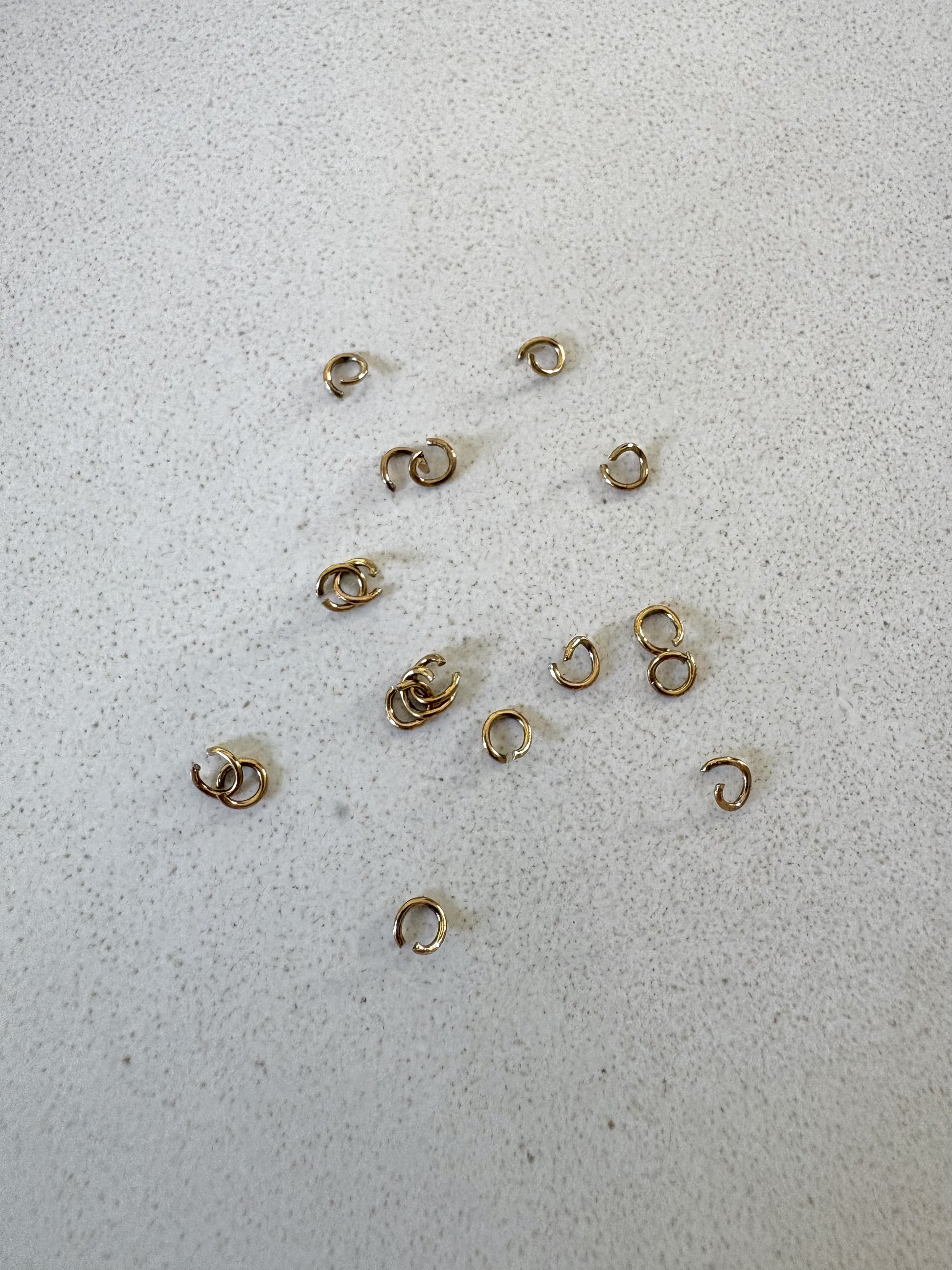 perlesetcreationbijoux - anneaux de jonction ouverts en acier inoxydable 304 doré PVD 18K de 3,5x0,6 mm
