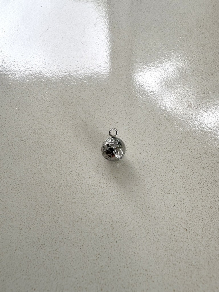 perlesetcreationbijoux - breloque boule texturée en acier inoxydable argenté de 11x8 mm