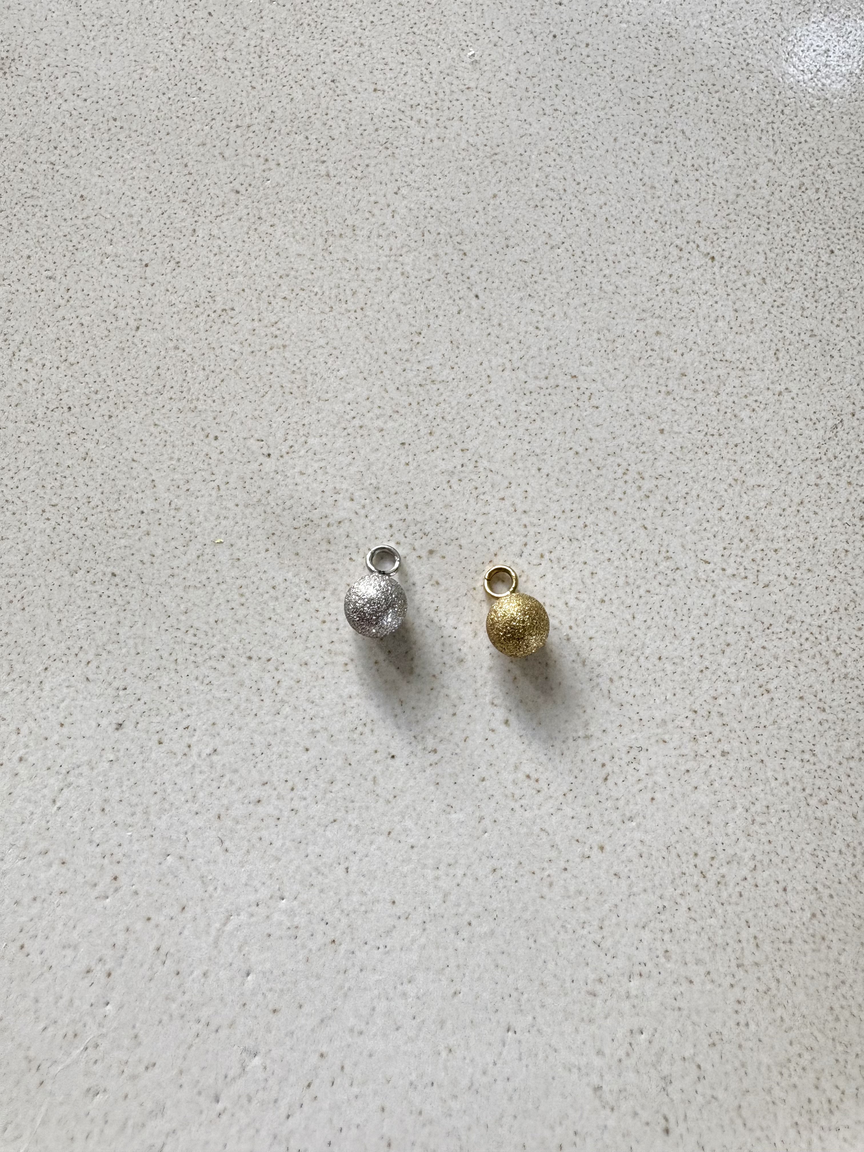 perlesetcreationbijoux - breloques boules pailletées acier inox 5 mm argenté ou doré