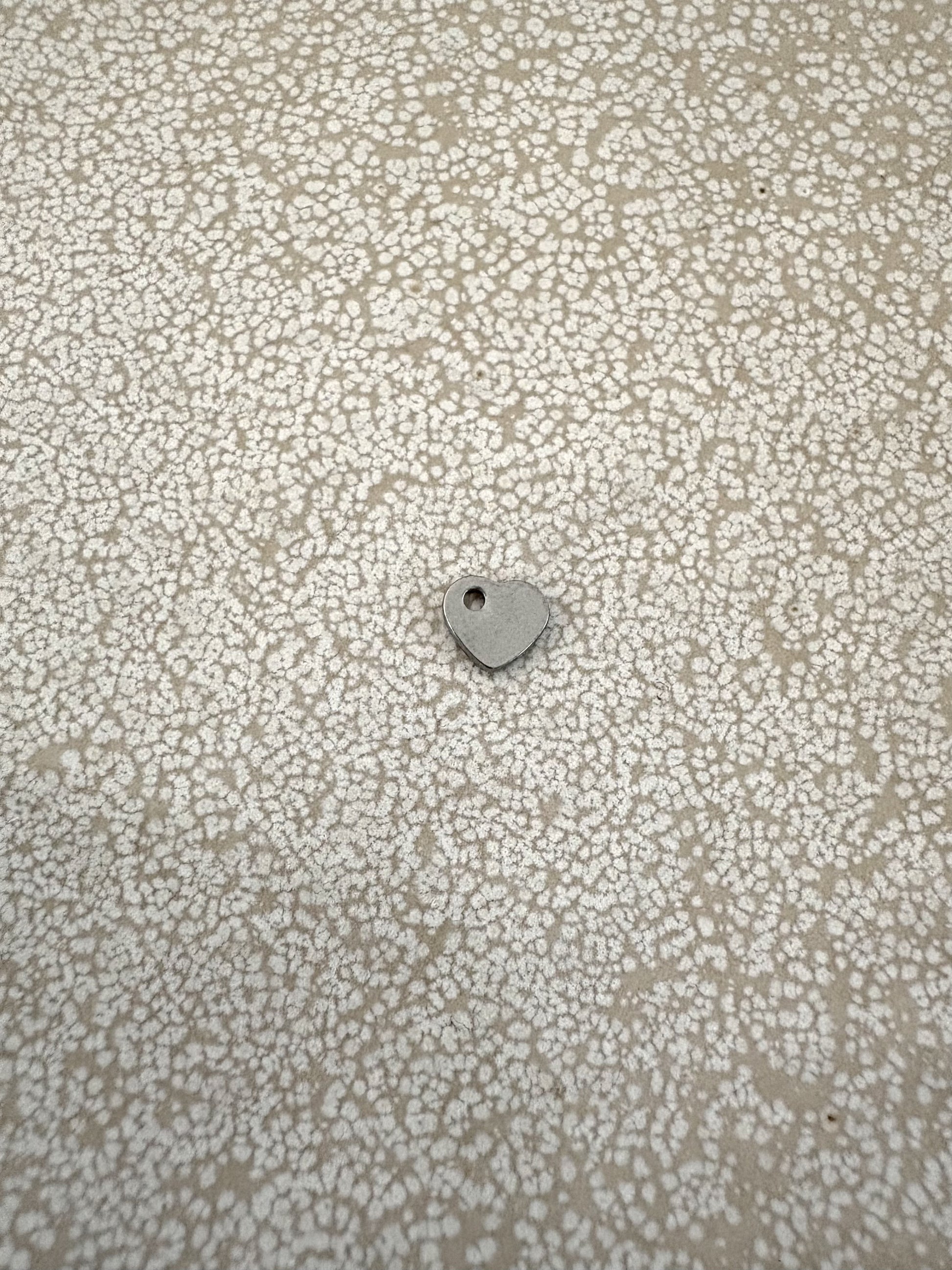 perlesetcreationbijoux - breloque coeur en acier inoxydable argenté de 5x6 mm