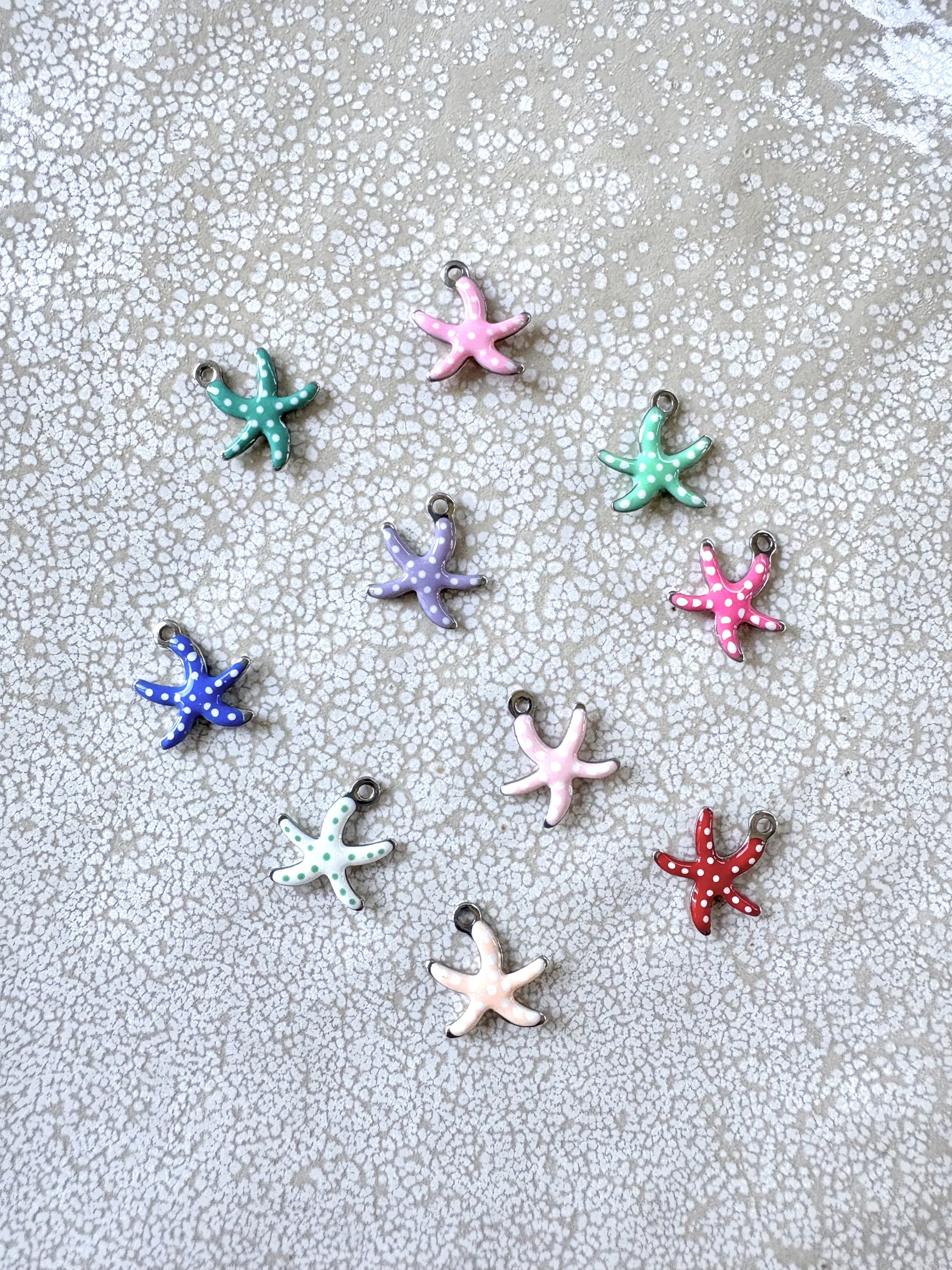 perlesetcreationbijoux - breloque émaillée étoile de mer, base en acier inoxydable 304 argenté de 10,5x10 mm, de différentes couleurs
