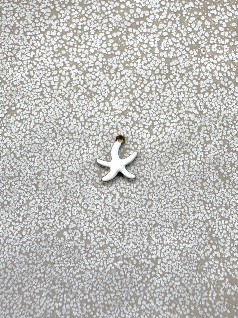 perlesetcreationbijoux - breloque étoile de mer émaillée base en acier inoxydable 304 doré de 1à,5x10mm blanche