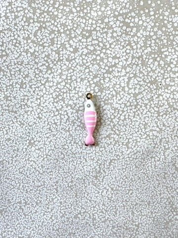 perlesetcreationbijoux - breloque poisson émaillée base en acier inoxydable 304 doré de 18x5 mm rose