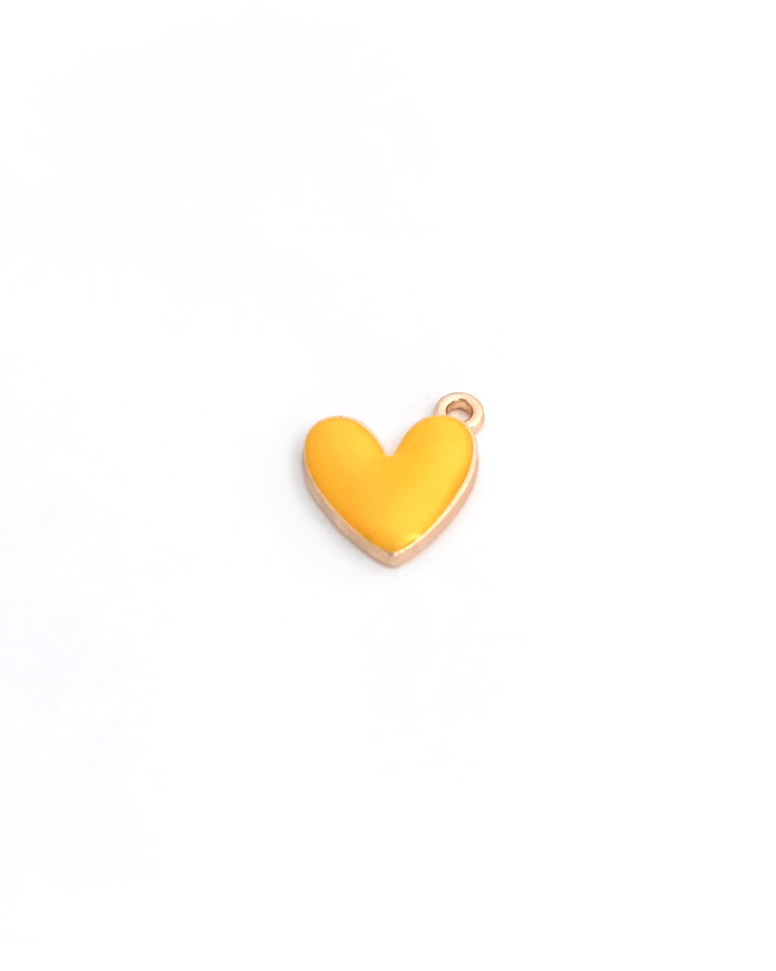 perlesetcreationbijoux-breloque-coeur-emaille-16x15mm-jaune