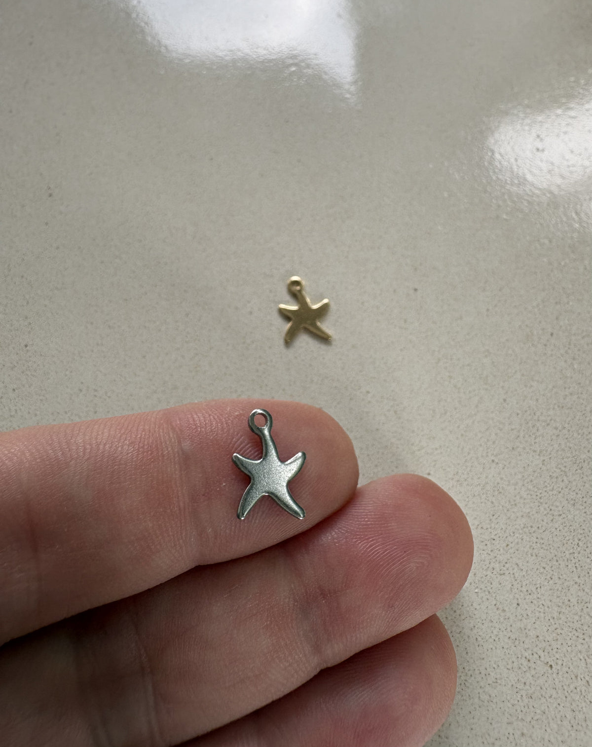 perlesetcreationbijoux - breloques étoile de mer en acier inoxydable argenté et doré