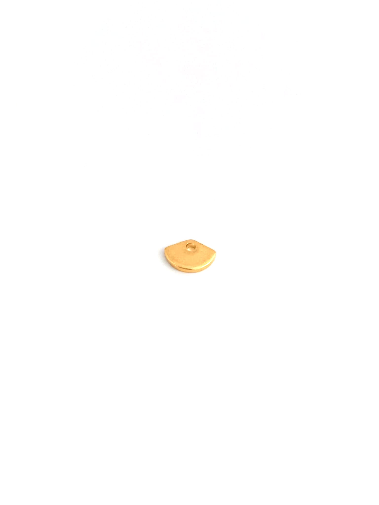 perlesetcreationbijoux-sequin-eventail-acier-inxoydable-5x8mm-dore
