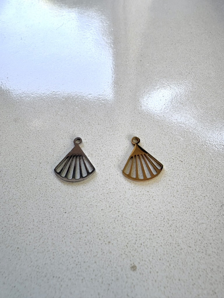 perlesetcreationbijoux - breloques éventail en acier inoxydable doré ou argenté
