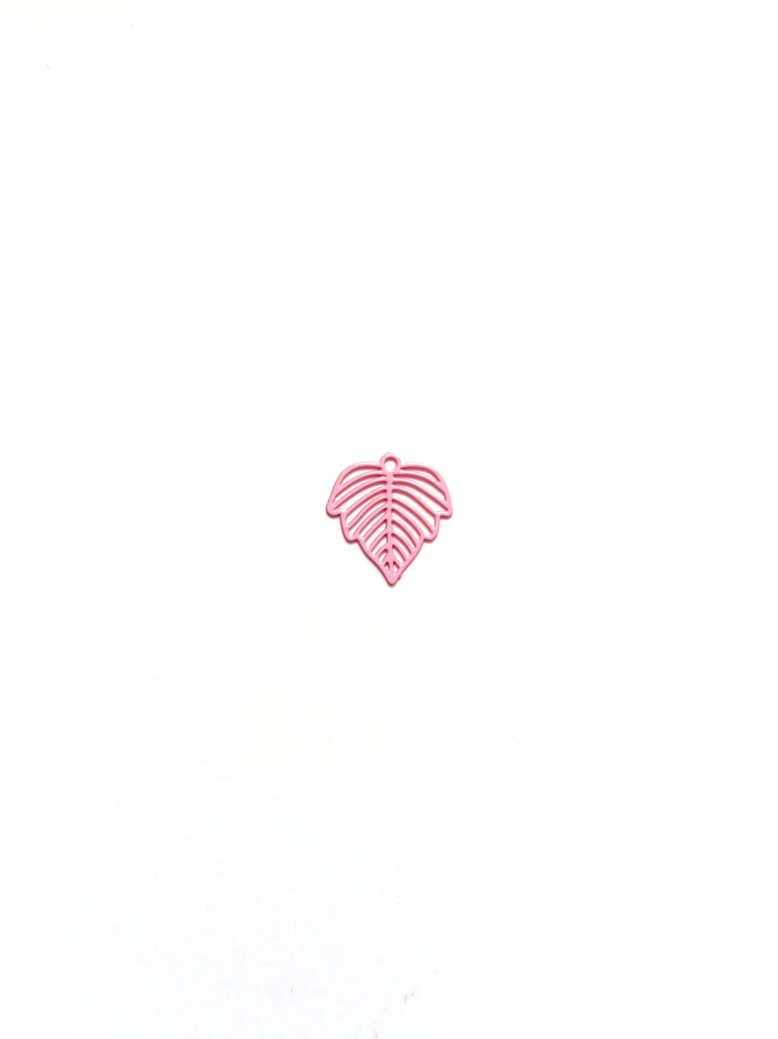 perlesetcreationbijoux breloque filigrane feuille 10x11mm rose