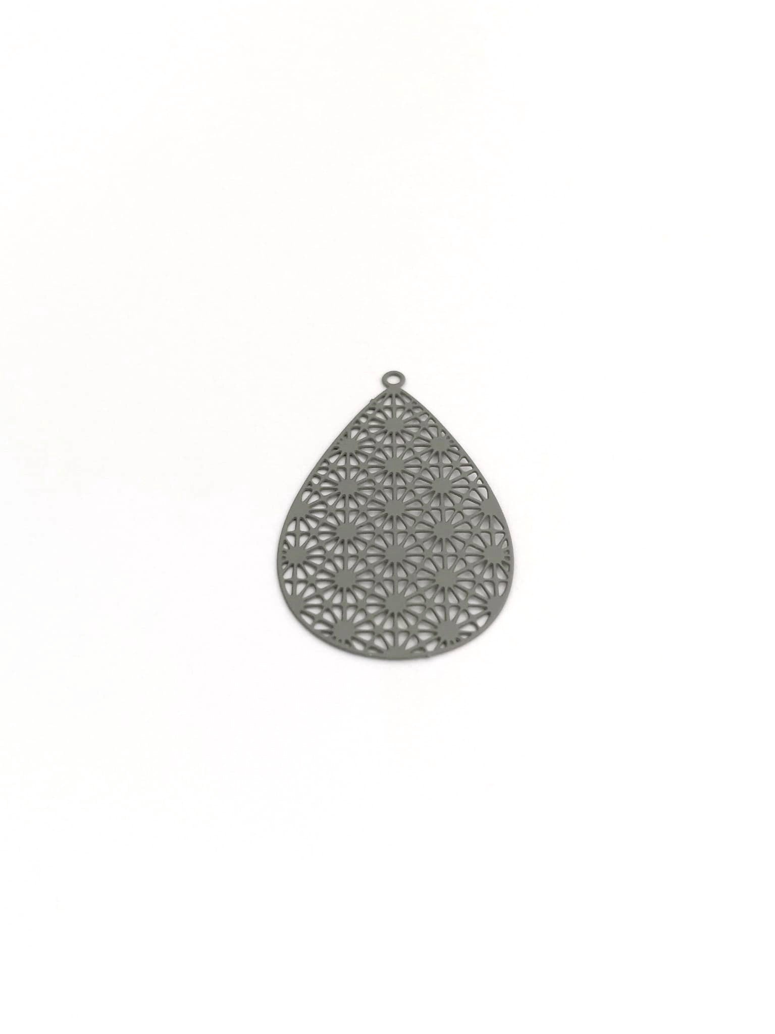 perlesetcreationbijoux-estampe-filigrane-goutte-acier-inoxydable-35x22mm-gris