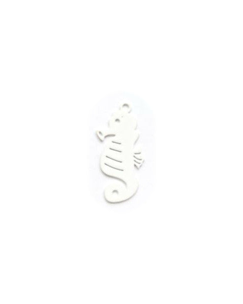 perlesetcreationbijoux-breloque-filigrane-hippocampe-21x11mm-blanc