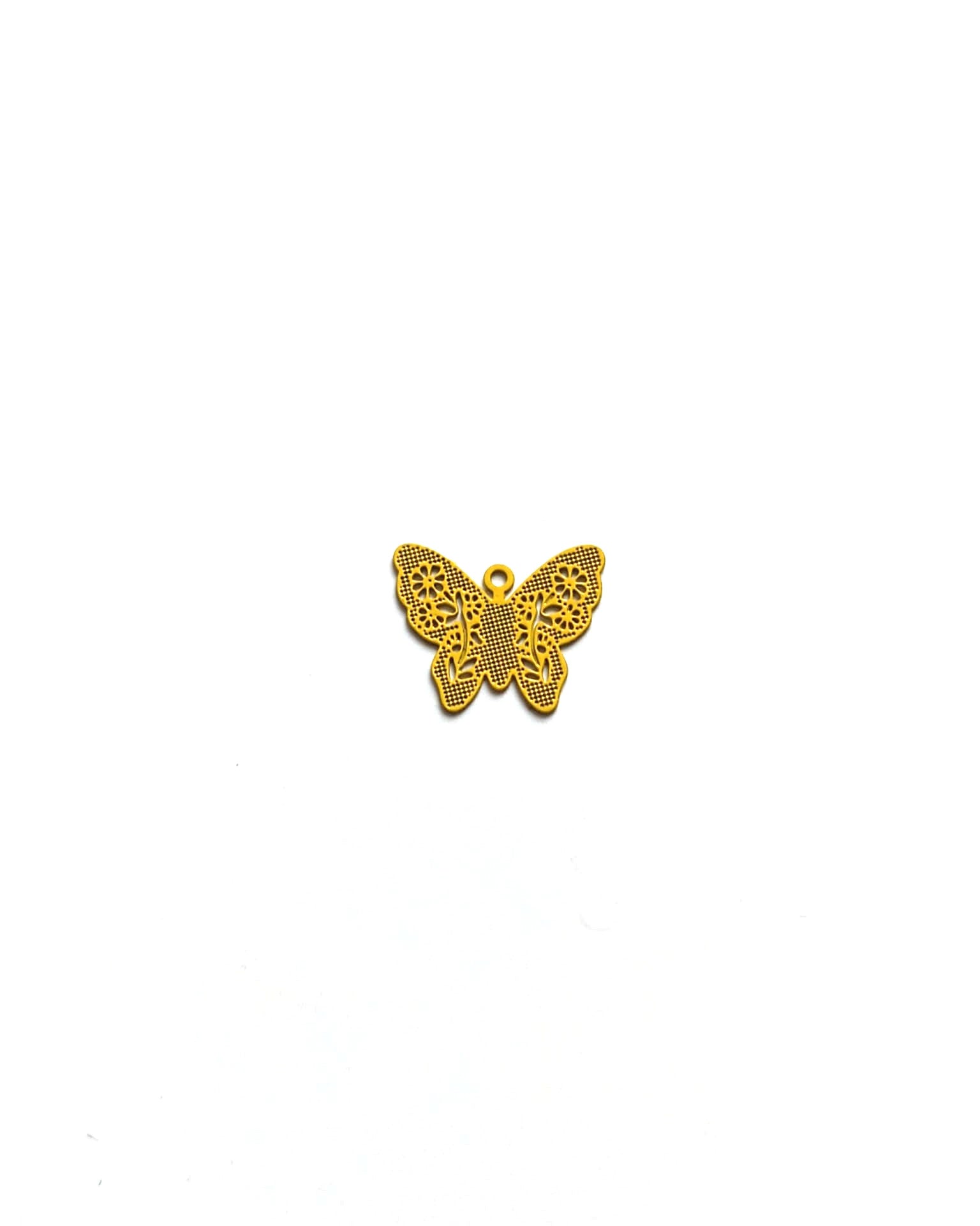 perlesetcreationbijoux-breloque-filigrane-papillon-12x14mm-jaune