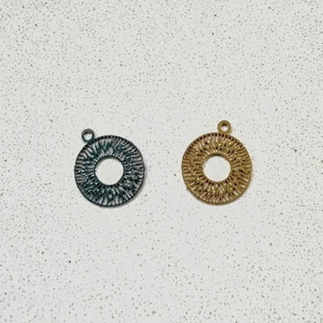 perlesetcreationbijoux - breloques filigranes rondes en laiton argenté et doré de 14x12 mm