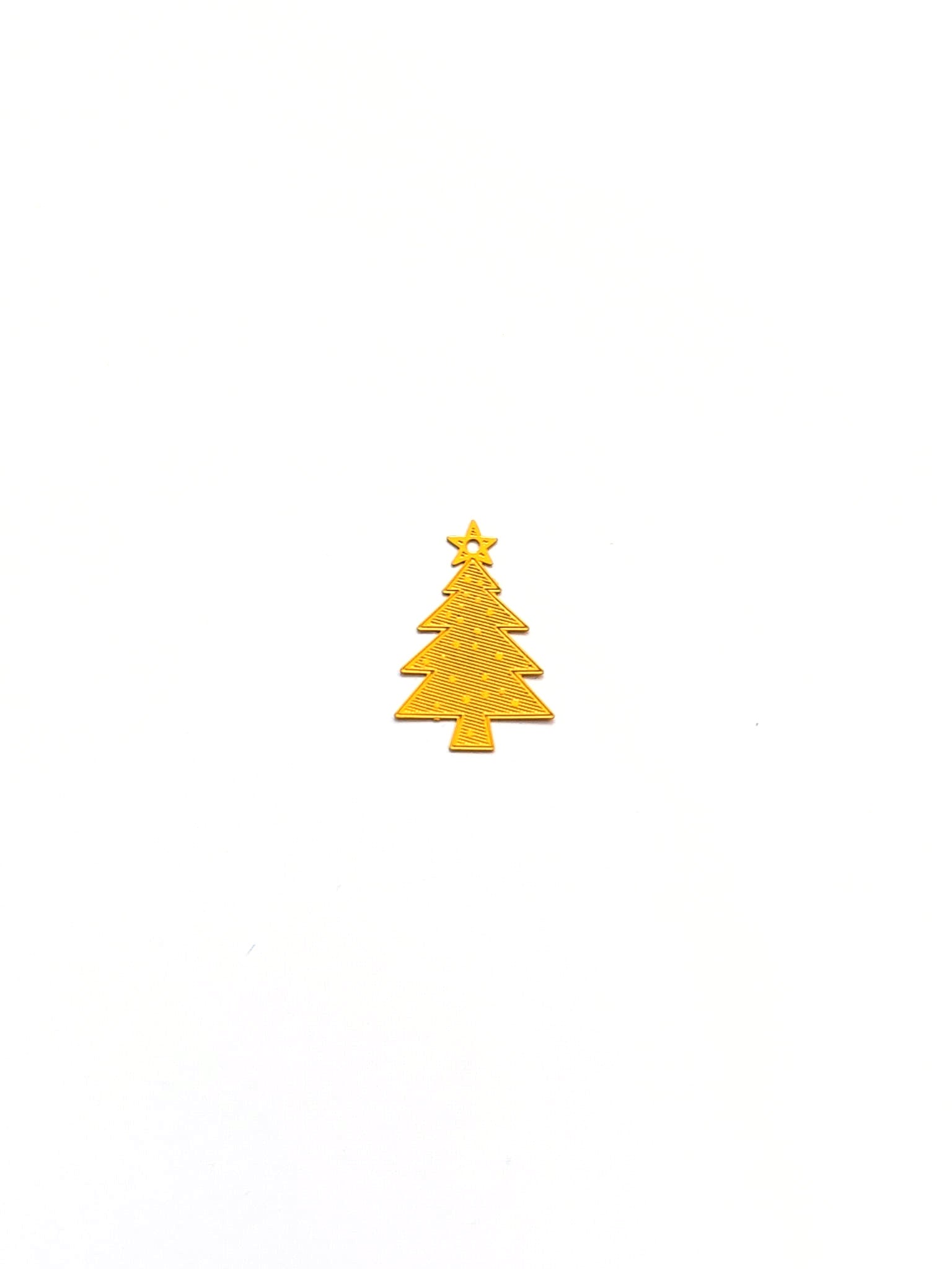 perlesetcreationbijoux - estampe filigrane sapin en métal de 20x14 mm jaune