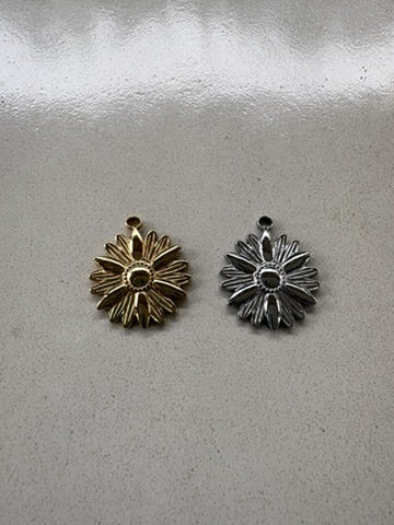 perlesetcreationbijoux - breloque fleur en acier inoxydable doré et argenté de 25x22 mm