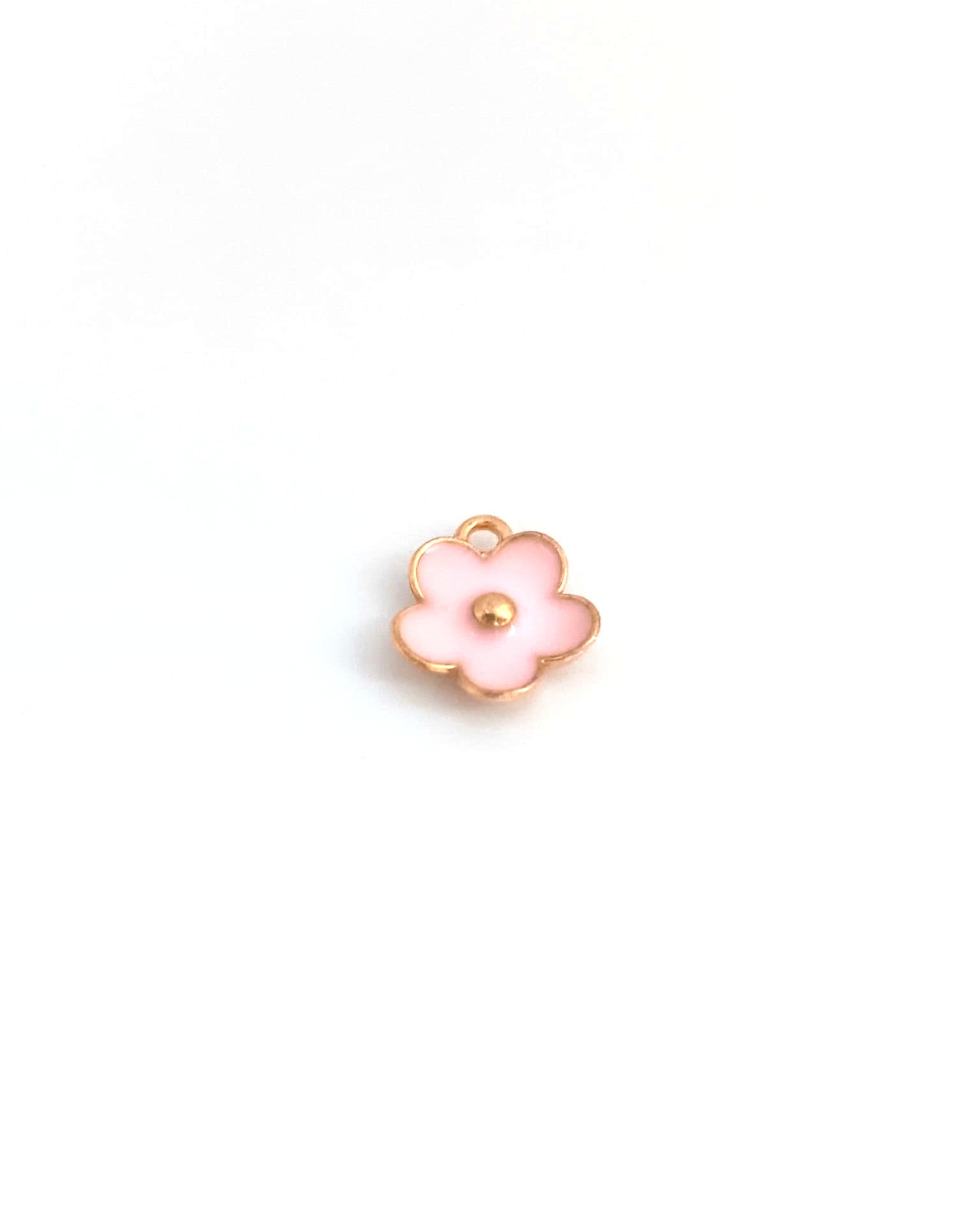 perlesetcreationbijoux-breloque-fleur-emaillee-13x11mm-rose
