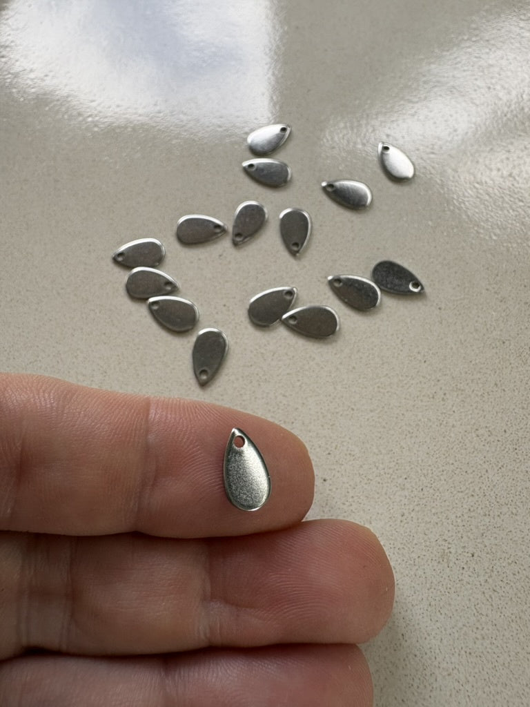 perlesetcreationbijoux - breloques goutte en acier inoxydable argenté de 10x6 mm