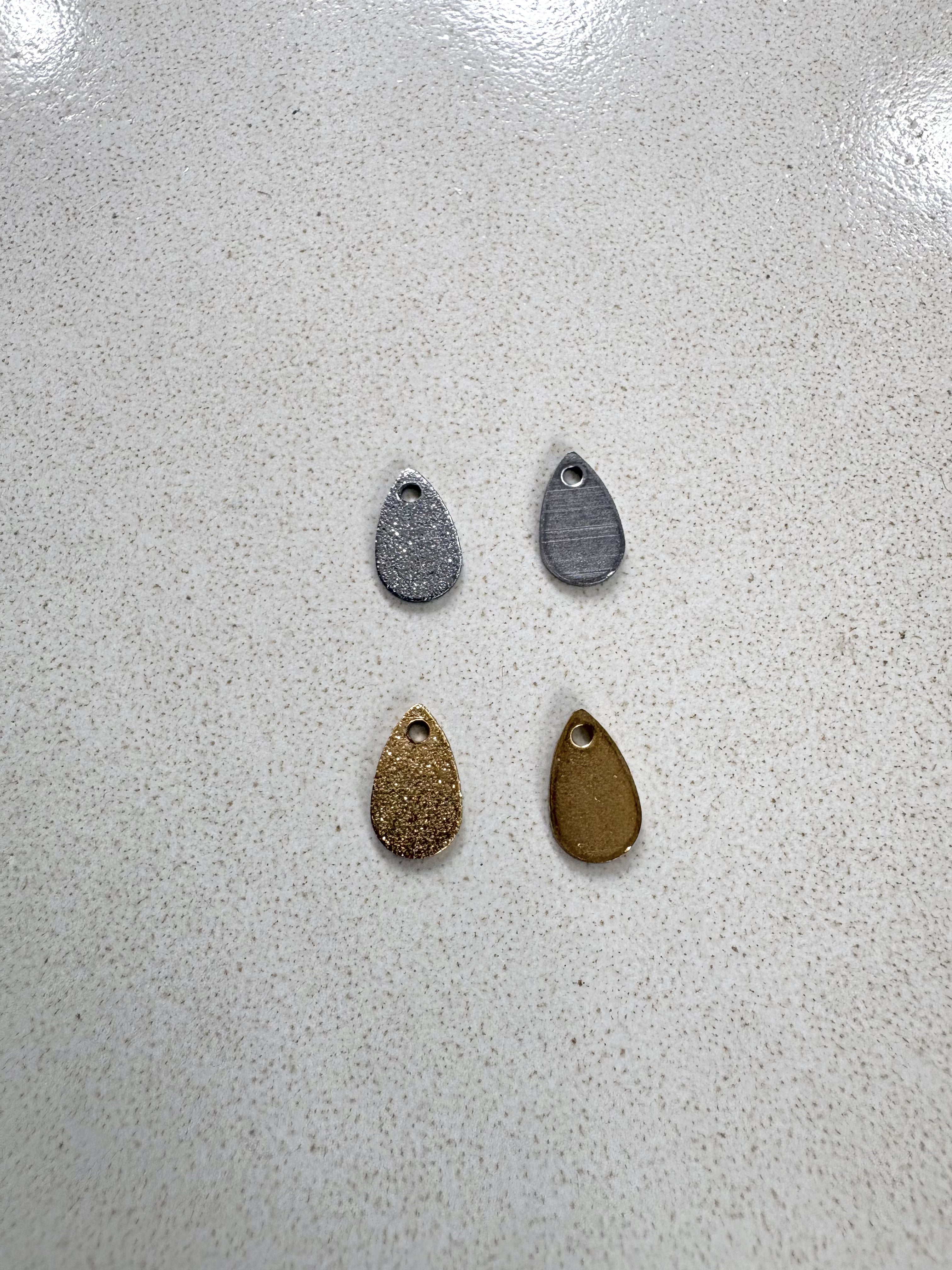 perlesetcreationbijoux - breloques goutte pailletée acier inox 304 10x8 mm argenté et doré