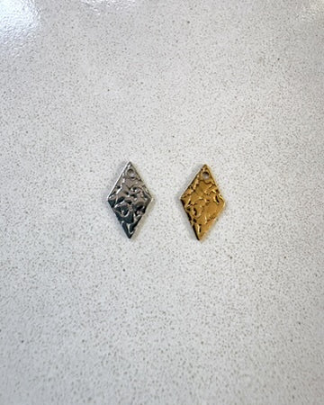 perlesetcreationbijoux - breloque losange martelée en acier inoxydable 304 argenté et doré de 16x9 mm