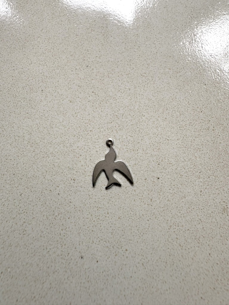 perlesetcreationbijoux - breloque oiseau 14 mm acier inoxydable argenté