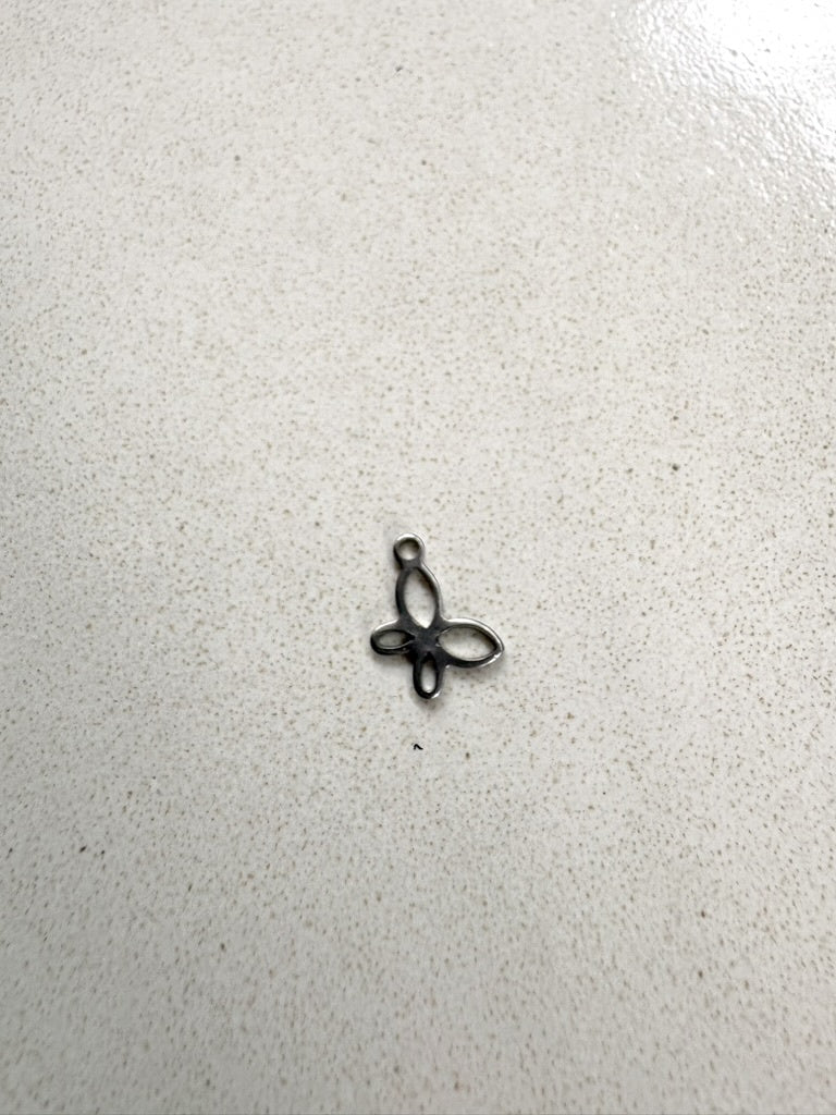 perlesetcreationbijoux - breloque papillon 11 mm en acier inoxydable argenté