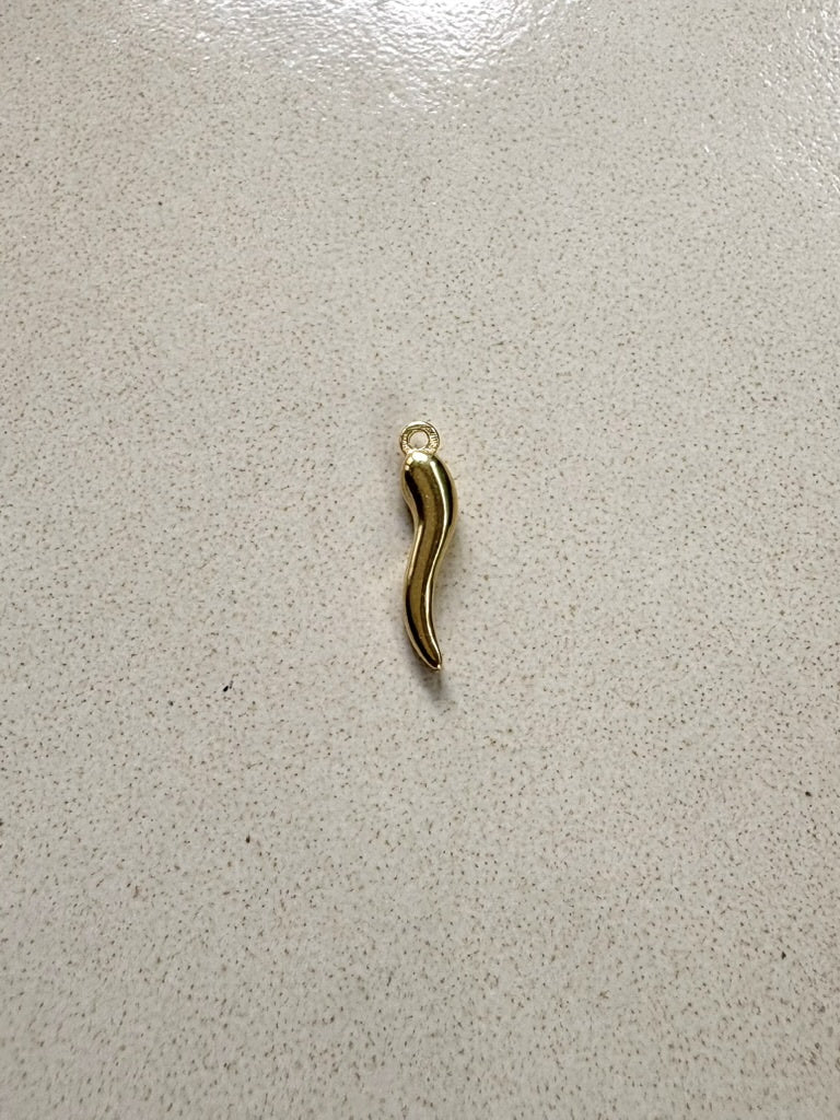 perlesetcreationbijoux - breloque piment en acier inoxydable doré de 18x4 mm