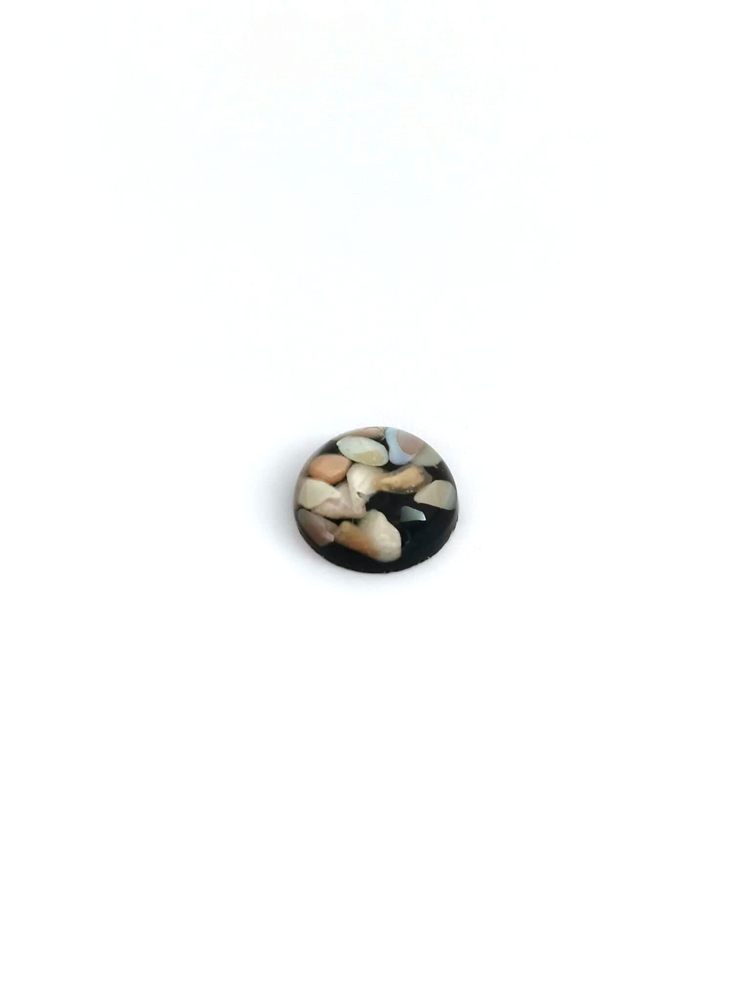 perlesetcreationbijoux-cabochon-rond-resine-coquillage-14mm-noir