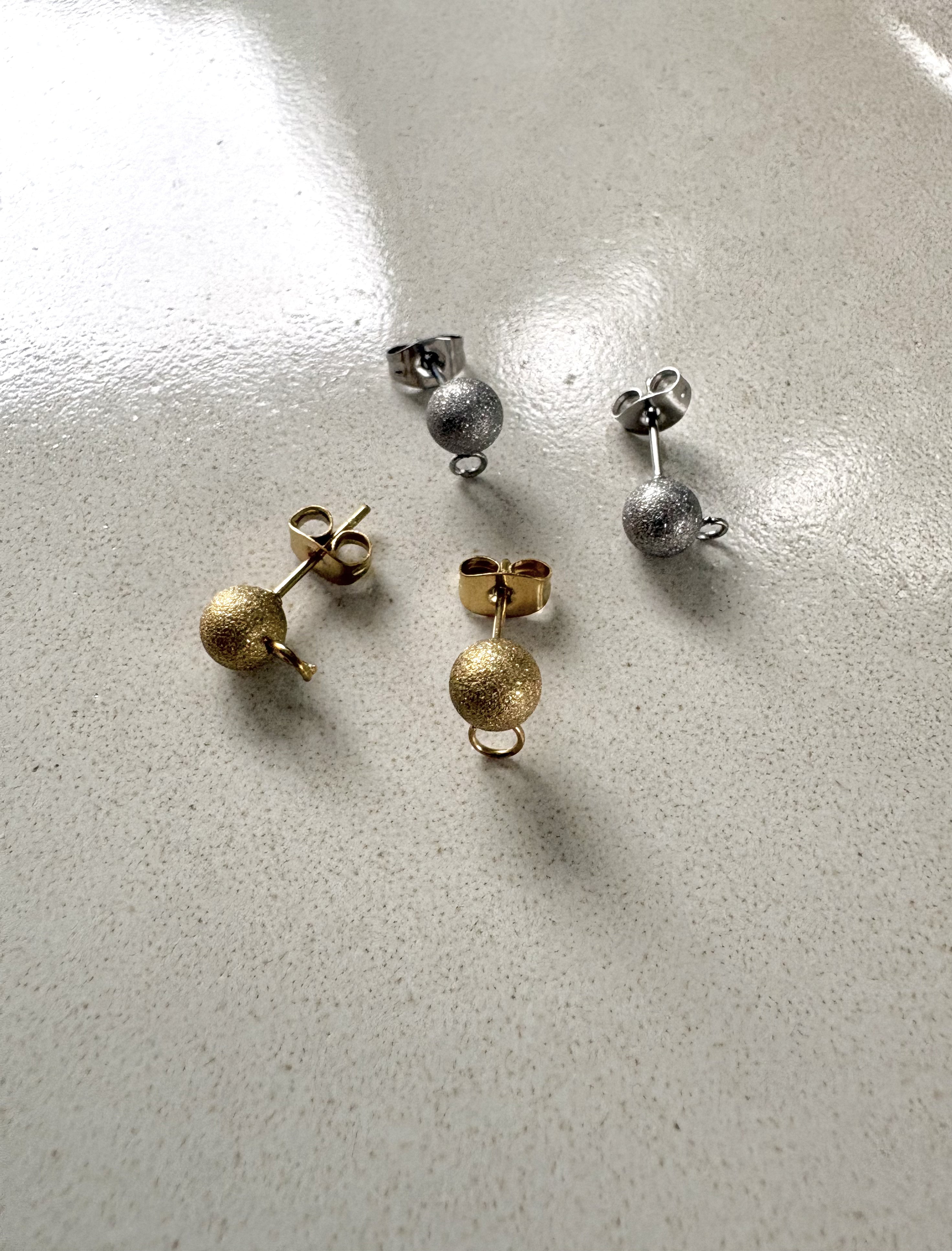 perlesetcreationbijoux - clous d'oreilles boule effet pailleté acier inox doré et argenté 6 mm