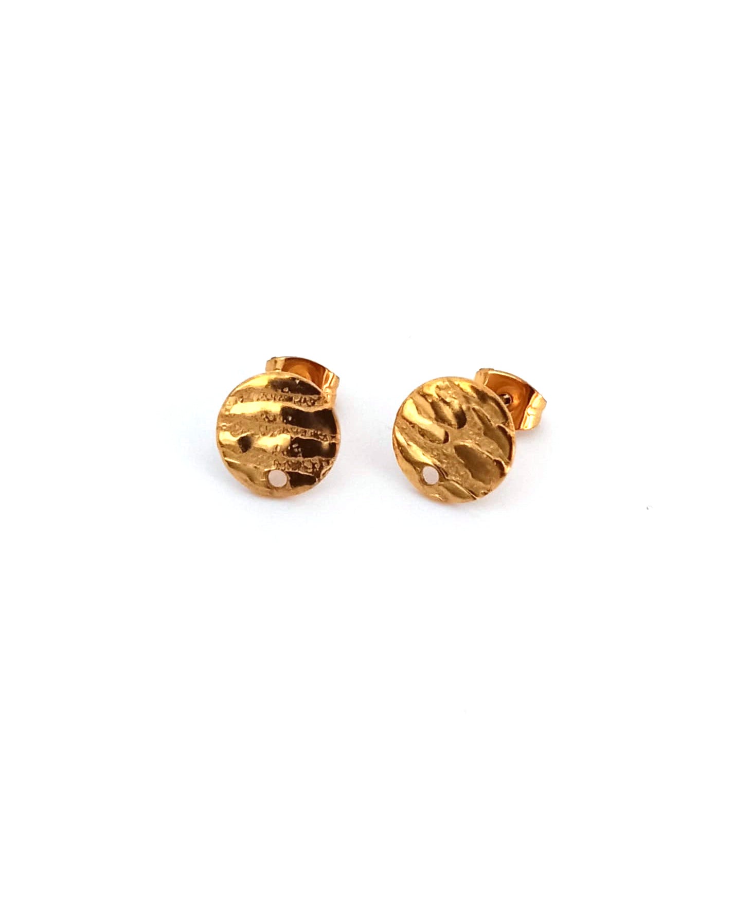 perlesetcreationbijoux-clous-doreilles-rondes-textures-acier-inoxydable-10mm-dore