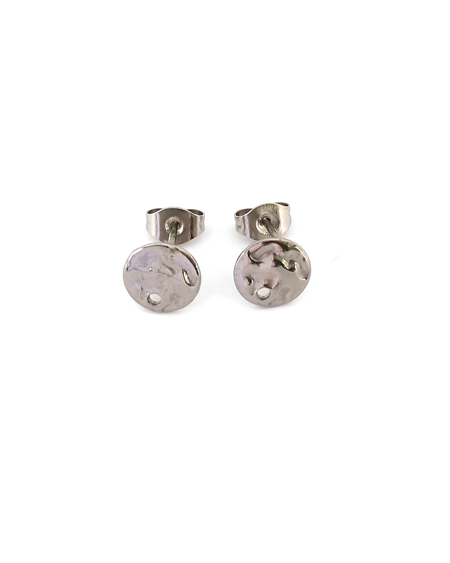 perlesetcreationbijoux-clous-doreilles-ronds-texture-8mm-acier-inox-argente