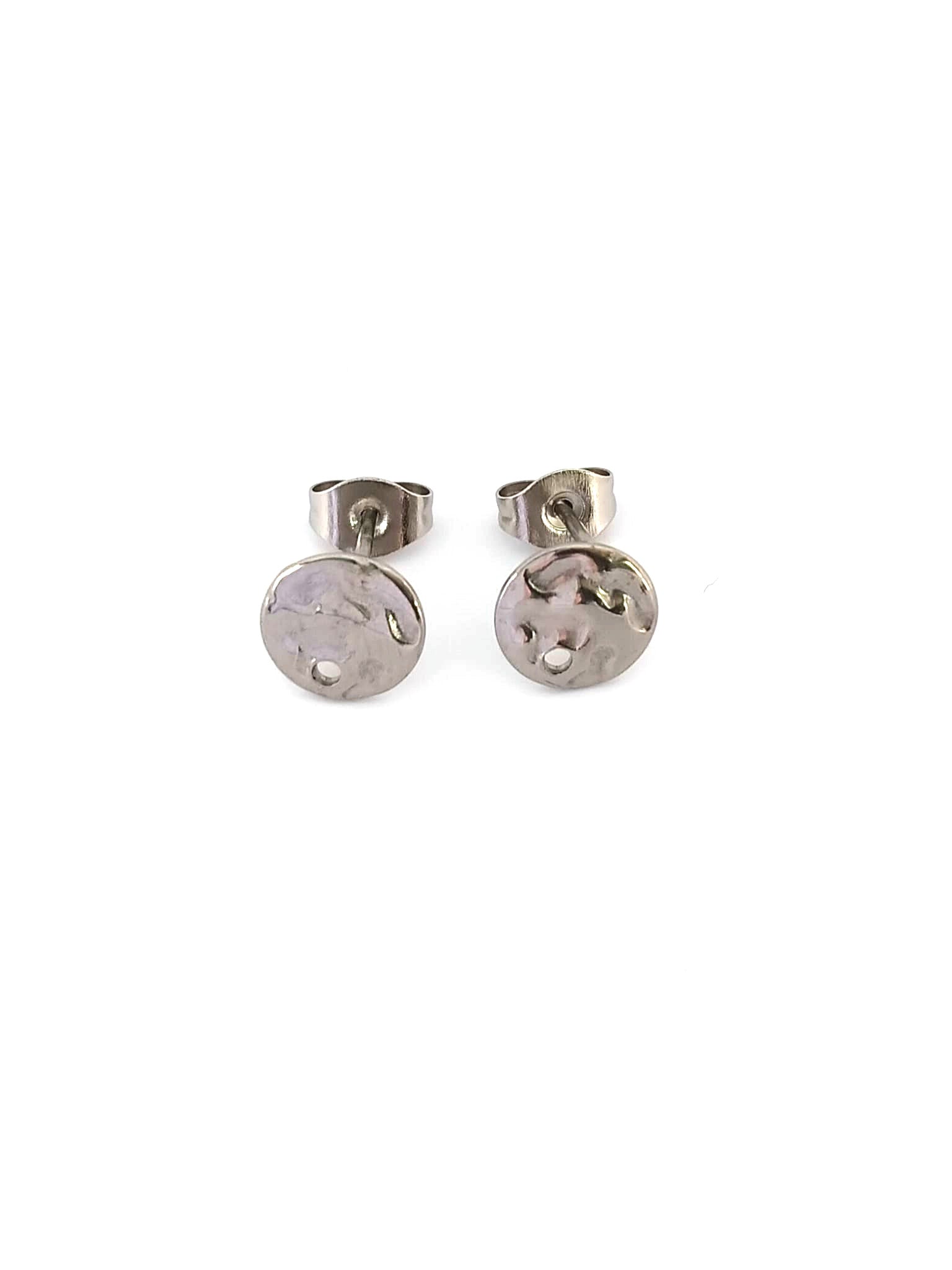 perlesetcreationbijoux-clous-doreilles-ronds-texture-8mm-acier-inox-argente