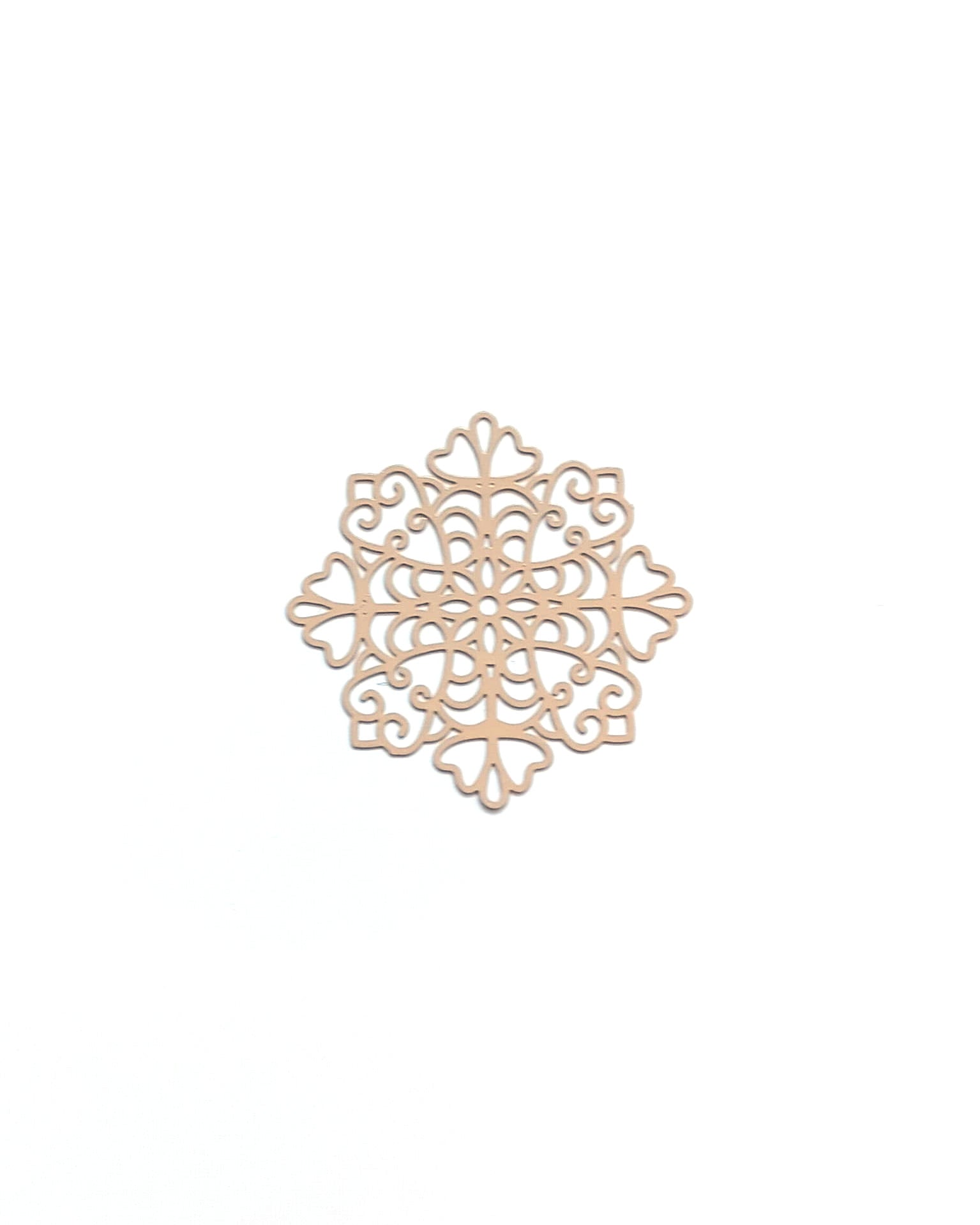 perlesetcreationbijoux - estampe filigrane flocon de neige en métal de 38 mm beige