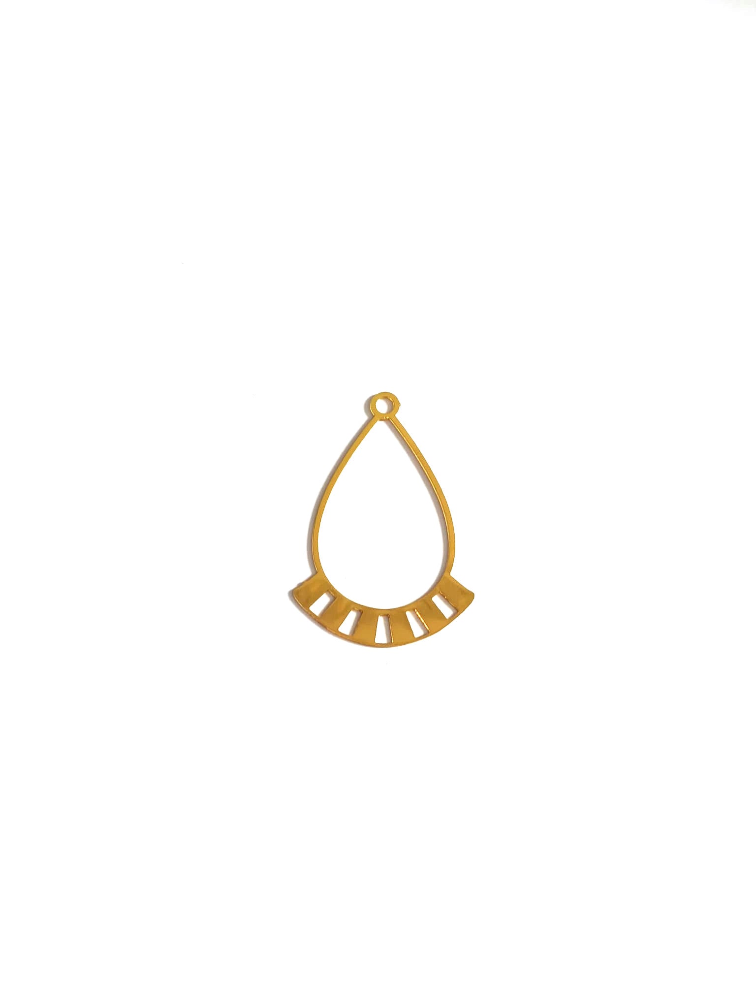 perlesetcreationbijoux-estampe-filigrane-goutte-connecteur-dore