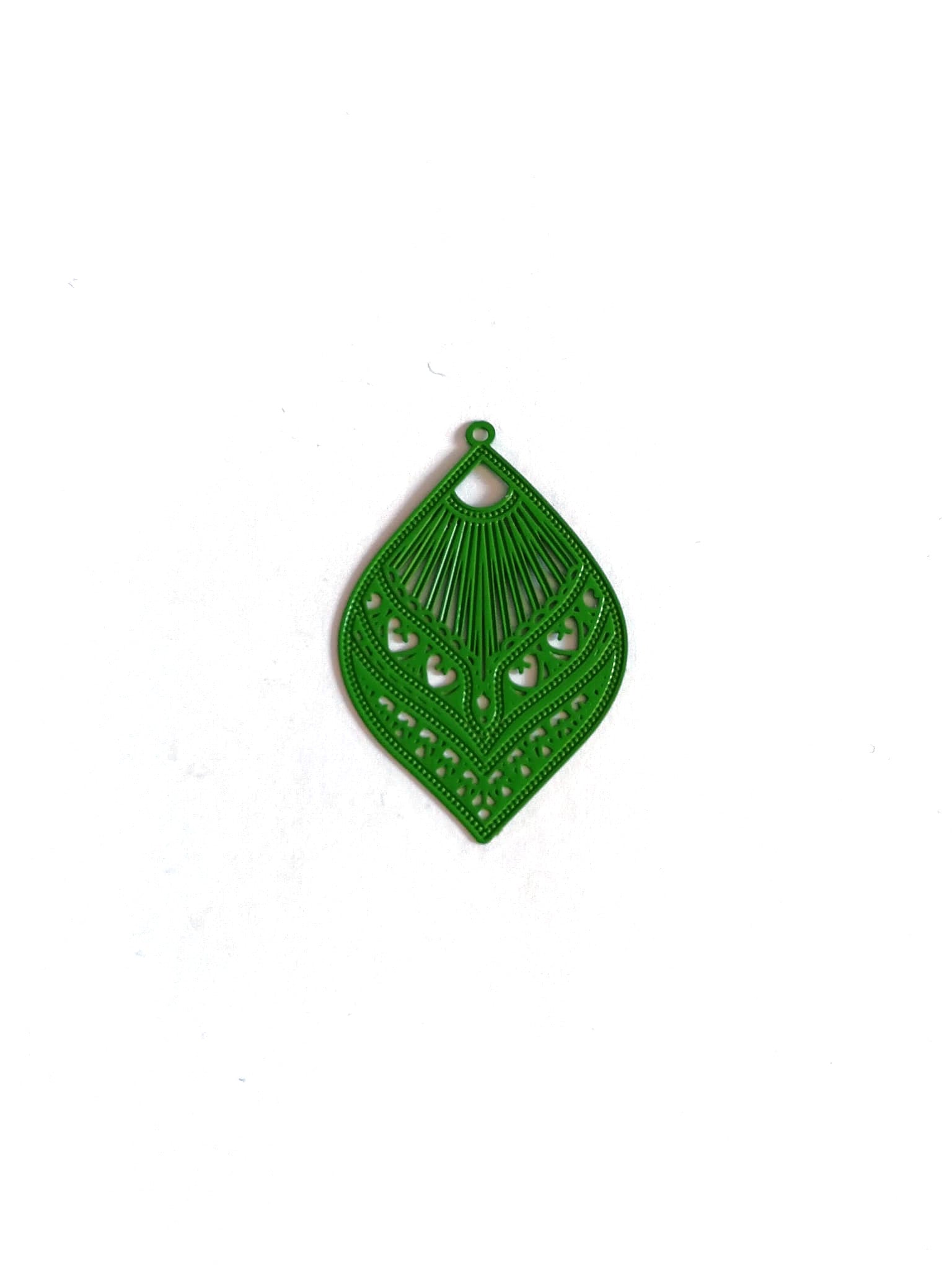 perlesetcreationbijoux-estampe-filigrane-goutte-39x26mm-vert