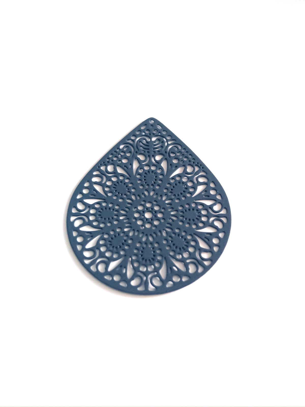 perlesetcreationbijoux-estampe-filigrane-49x39mm-bleu-marine