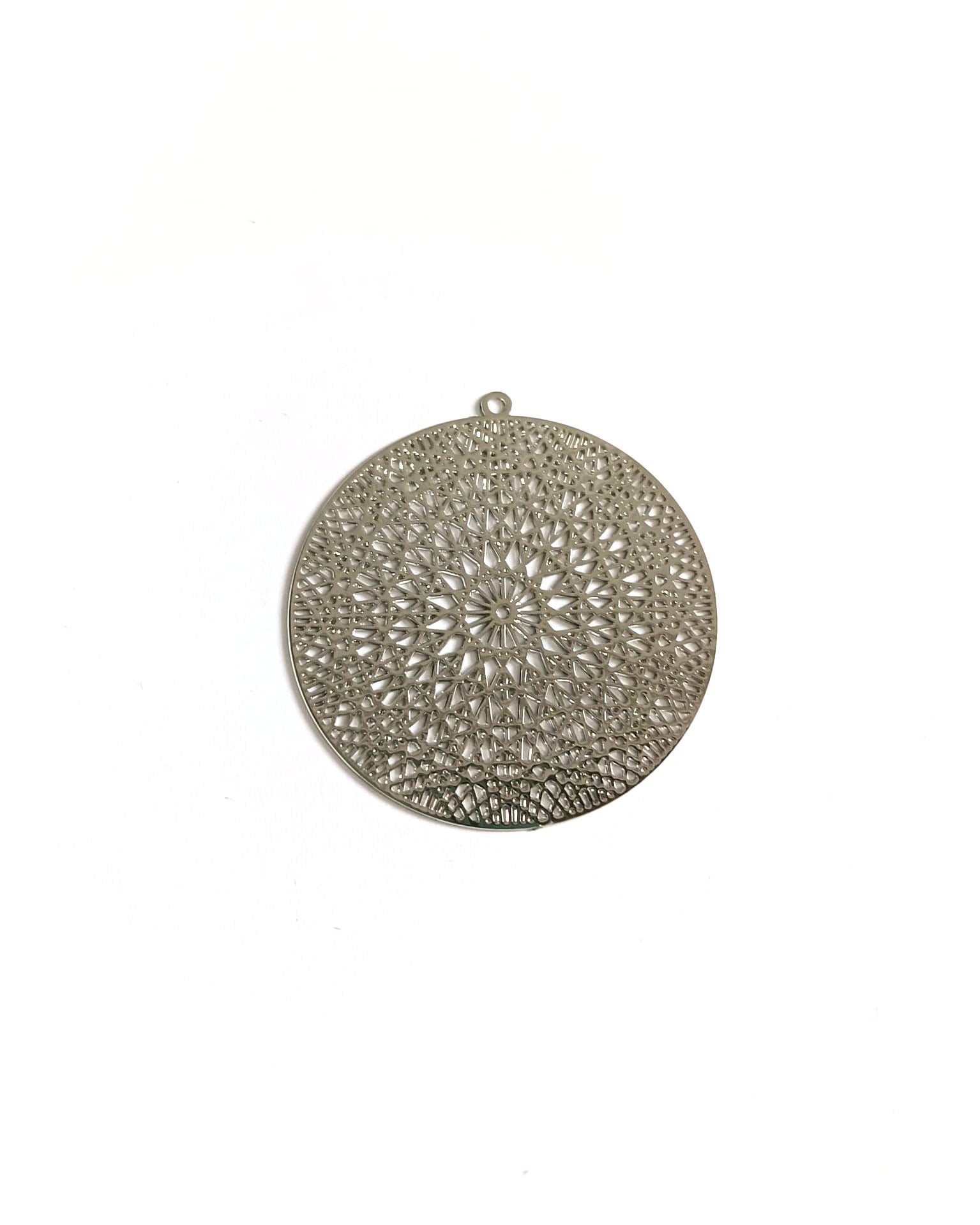 perlesetcreationbijoux-estampe-filigrane-ronde-37x35mm-argente