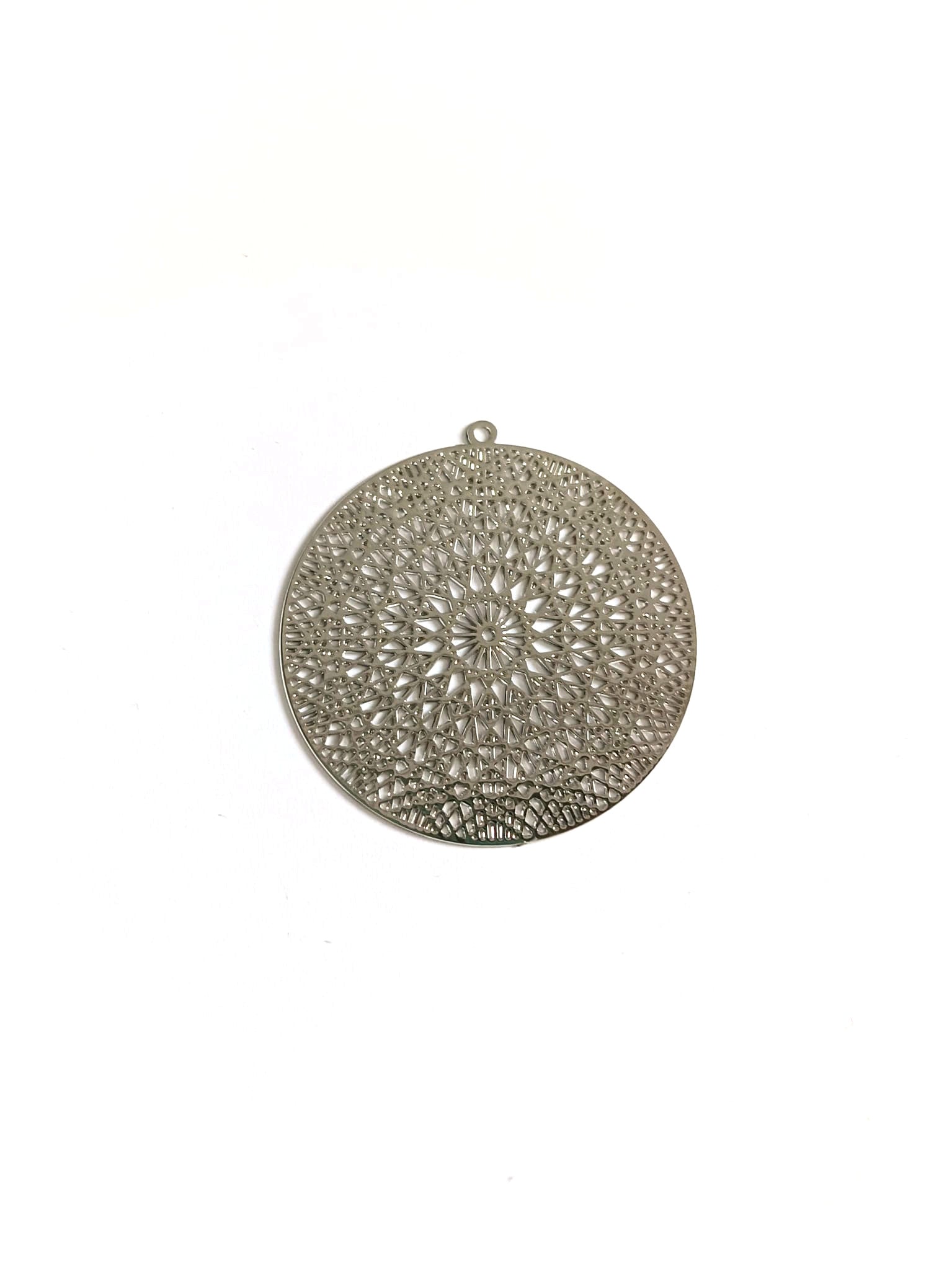 perlesetcreationbijoux-estampe-filigrane-ronde-37x35mm-argente
