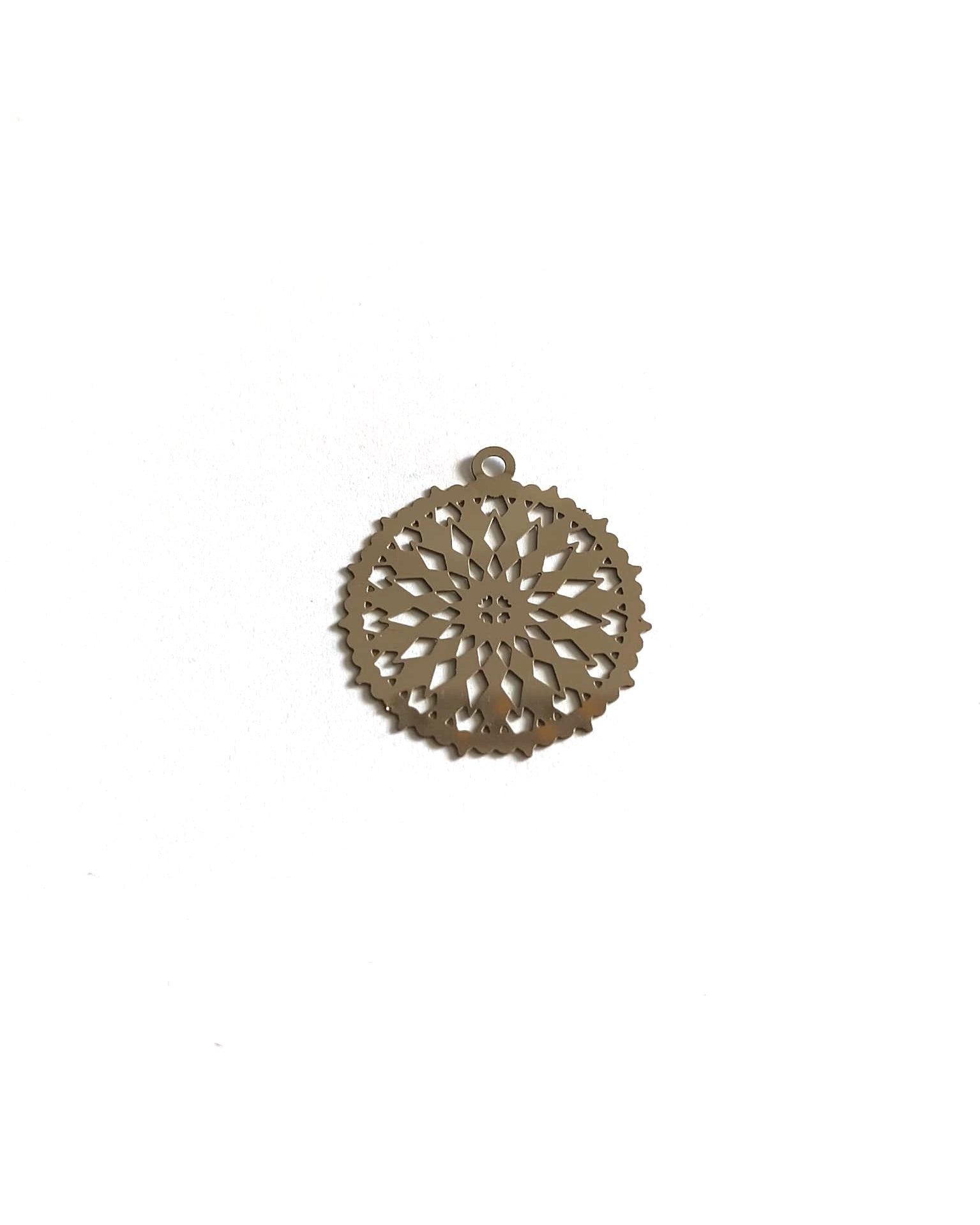 perlesetcreationbijoux-estampe-filigrane-ronde-acier-inoxydable-argente