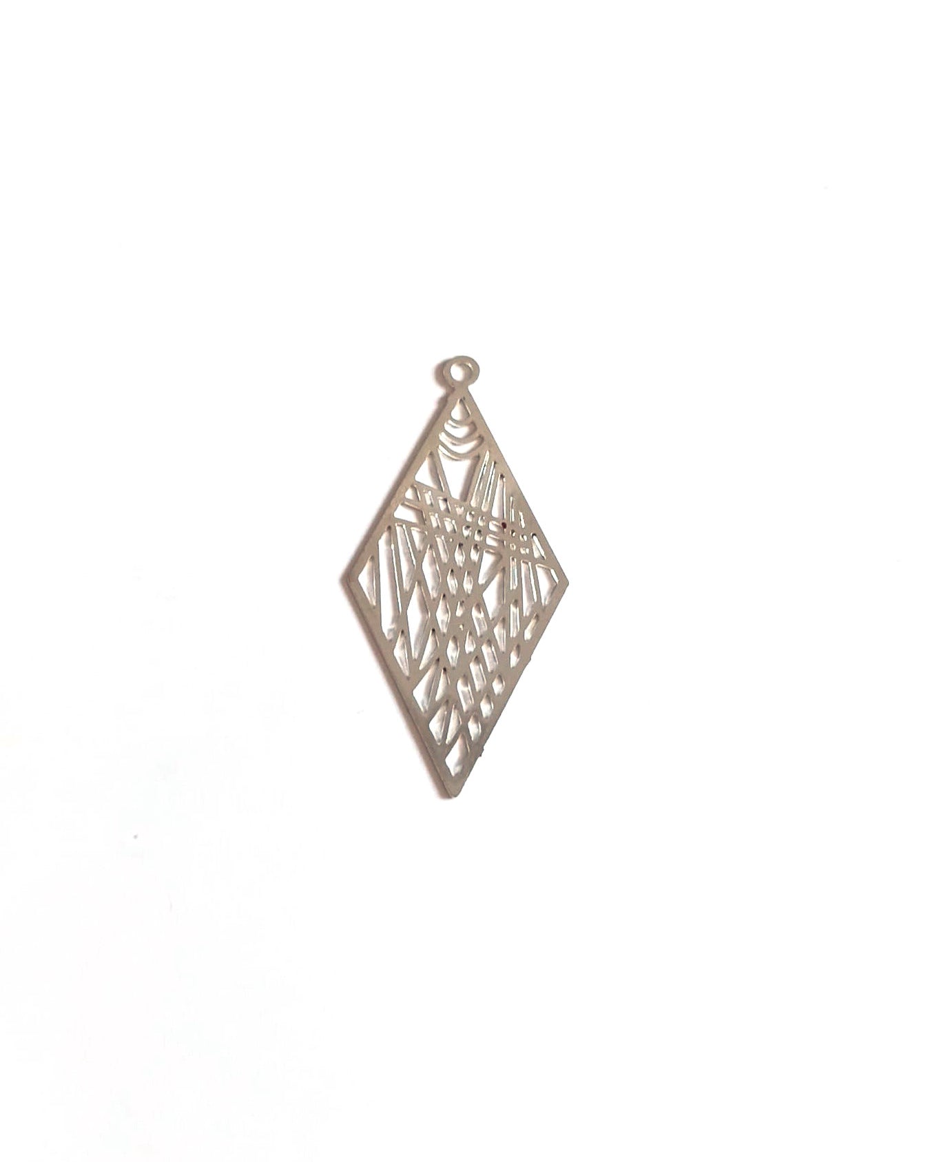 perlesetcreationbijoux-estampe-filigrane-losange-argente